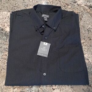 Nwt💥Van Heusen* Shirt